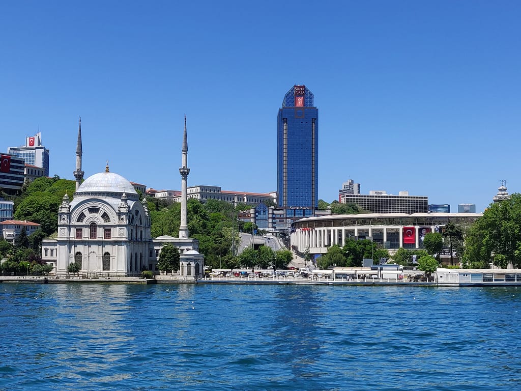 Beşiktaş Istanbulissa Euroopan puolella.